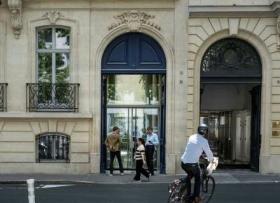Cuộc chiến quyền lực giữa “tinh hoa” ngân hàng Paris và thế lực Mỹ