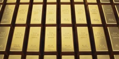 Vàng thế giới giảm 1.5% do đồng USD mạnh hơn