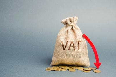 Giảm thuế VAT và câu chuyện kích cầu