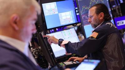 Dow Jones tăng gần 500 điểm sau 2 phiên giảm liên tiếp