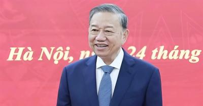Tổng Bí thư: Lập ’quỹ nhà ở quốc gia’, nghiên cứu ’cảng miễn thuế’