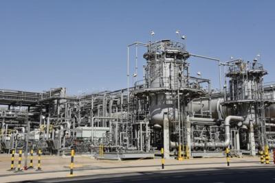 Giá dầu châu Á tăng 2% sau thông báo giảm sản lượng của Saudi Arabia