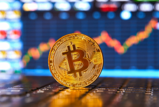 Bitcoin tăng mạnh, cán mốc 35.000 USD