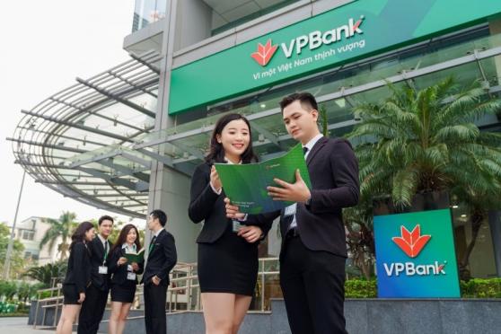 VPBank tăng tiếp lãi suất, cạnh tranh với các ngân hàng khác huy động vốn