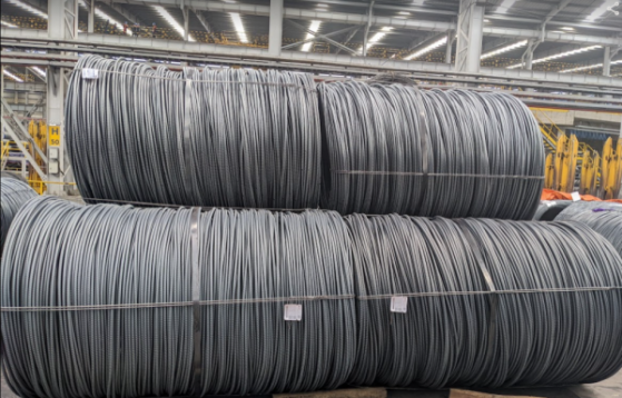 Giá thép hôm nay 21/2: Doanh nghiệp tăng giá thép để bù giá đầu vào