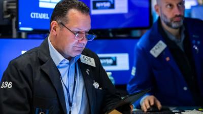 Nasdaq Composite giảm 2 phiên liên tiếp