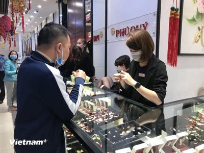 Giá vàng cuối tuần giảm mạnh, thương hiệu SJC ”bốc hơi” 6 triệu đồng mỗi lượng