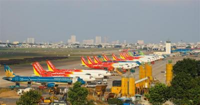 Từ 9.7, giảm tần suất đường bay TP.HCM - Hà Nội xuống 1.700 khách/ngày