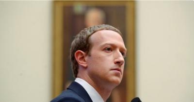 Tài sản của tỷ phú Facebook Zuckerberg bốc hơi 29 tỷ USD chỉ trong 1 ngày