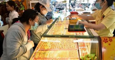 Giá vàng hôm nay 15-4: Vừa lao dốc, giá vàng SJC lại nhảy vọt