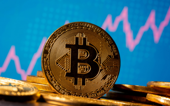 Bitcoin tăng đột ngột lên 138.000 USD do bị thao túng giá?