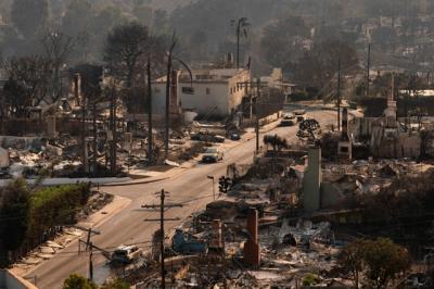 Giá thuê nhà tại Los Angeles bật tăng sau thảm họa cháy rừng