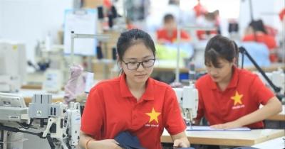Mỹ áp thuế với nhiều nước: Lo hàng tràn vào Việt Nam để ’rửa nguồn’