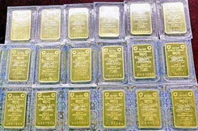 Nút thắt nguồn cung và kỳ vọng từ việc xóa bỏ độc quyền vàng