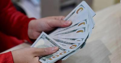 Giá USD tự do tăng mạnh, vượt xa mốc 26.000 đồng