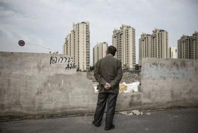 Các công ty bất động sản Trung Quốc giảm sâu giá bán, chủ nhà lỡ mua giá cao bất bình