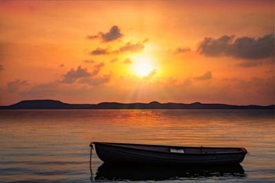 Giao dịch quỹ đầu tư “lặn mất tăm”