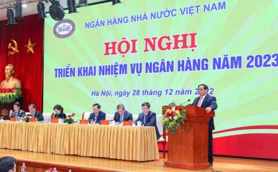 Thủ tướng: NHNN cần tiếp tục chỉ đạo các TCTD có giải pháp để giảm lãi suất cho vay