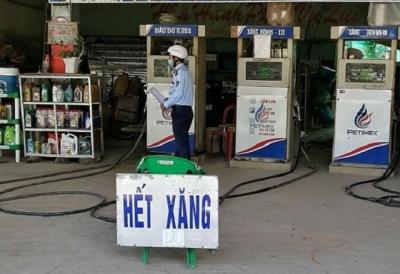 Hết xăng, còn trách nhiệm