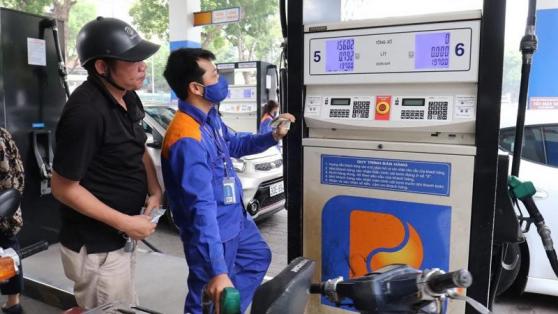 Bộ Tài chính yêu cầu doanh nghiệp xăng dầu báo cáo chi phí tăng cao bất thường