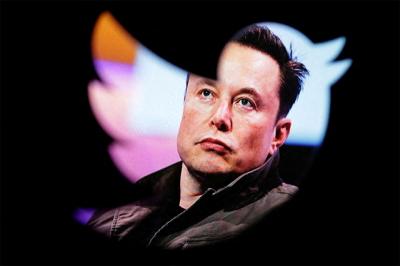 Elon Musk hỏi người dùng Twitter có nên từ chức CEO Twitter hay không