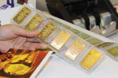 Giá vàng thế giới vượt 2.010 USD/ounce, trong nước chỉ tăng nhẹ