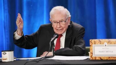 Warren Buffett tiếp tục gom thêm cổ phiếu dầu khí Occidental Petroleum dù giá đã tăng mạnh