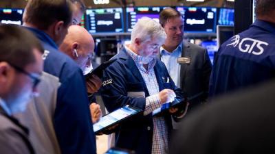 S&P 500 giảm 4 phiên liên tiếp