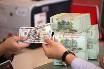 Thấy gì từ động thái bơm ròng của NHNN?