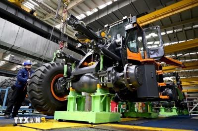 Các ngân hàng lớn hạ dự báo tăng trưởng kinh tế Trung Quốc