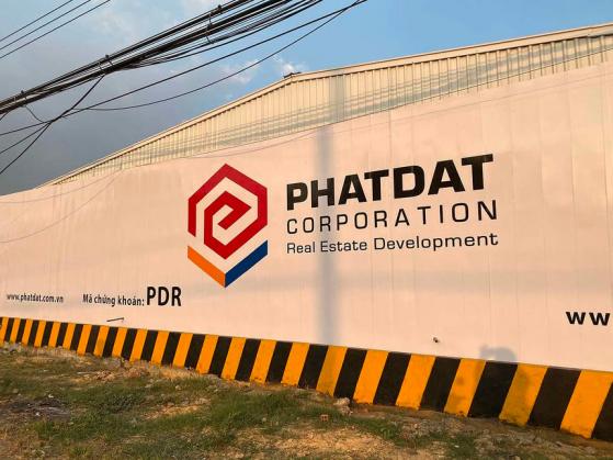 PDR giảm sàn 5 phiên liên tiếp, Phát Đạt giải trình "công ty vẫn hoạt động bình thường"