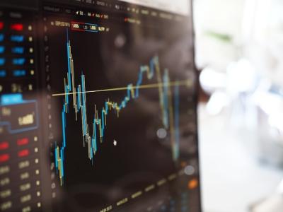 Góc nhìn 18/04: Đi ngang đã là tích cực?