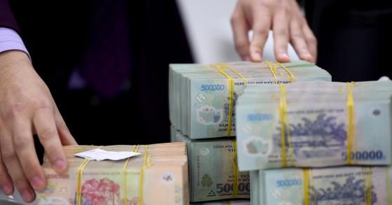 Rút tiền tiết kiệm trước kỳ hạn có được lãi không?