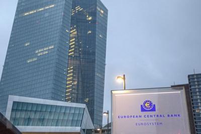 IMF: ECB cần giữ lãi suất trên ngưỡng 4% để “hóa giải” lạm phát