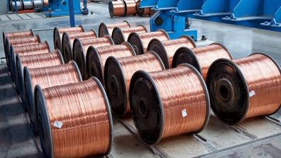 Ông Trump tuyên bố áp thuế 50% với đồng nhập khẩu