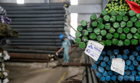 Sản lượng thép "hồi mạnh" trong tháng 12/2022, Hòa Phát khởi động lại một lò cao