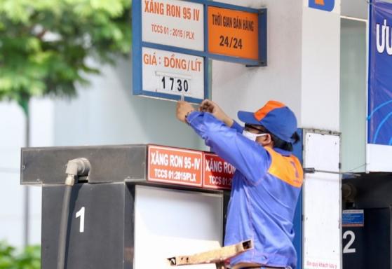 Giá xăng dầu trong nước ngày mai (11/1) có thể quay đầu giảm