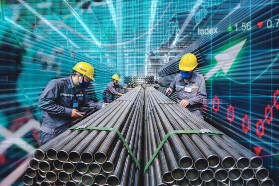 Cổ phiếu thép vượt đỉnh, chiến lược đầu tư với hai “ông lớn” HPG và HSG?