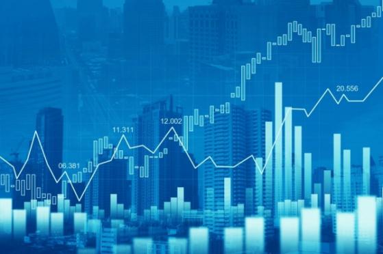 Bản tin tài chính sáng 26/8: Giá vàng giảm, dầu đi lên, USD tăng cao