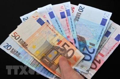 Giá trị đồng euro giảm xuống mức thấp nhất trong 5 năm qua