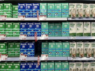 Giá đường tăng cao ảnh hưởng tới doanh nghiệp sữa như Vinamilk ra sao?