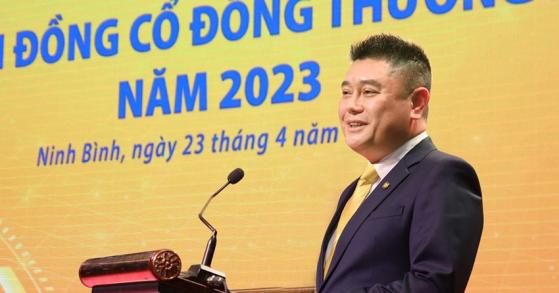 Bầu Thụy, con trai Chủ tịch VPBank mạnh tay mua cổ phiếu ngân hàng