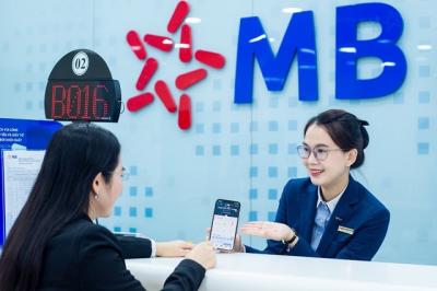 Manulife (Việt Nam) và 1 chi nhánh ngân hàng ngoại sở hữu hơn 1% vốn MB