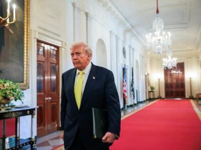 Ông Trump mở đường cho các quỹ hưu trí Mỹ đầu tư vào tiền điện tử và vốn cổ phần tư nhân