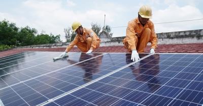 Điện mặt trời mái nhà dư thừa được bán tối đa 20% công suất