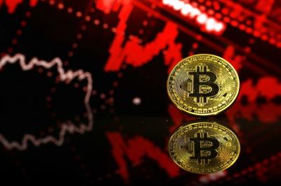 Bitcoin rớt ngưỡng 30,000 USD, giảm hơn 56% từ đỉnh