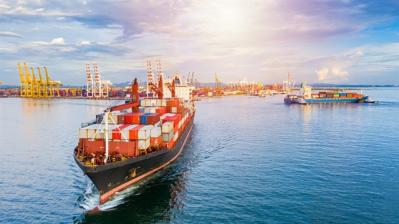 Thủ tướng chỉ đạo tổng lực phát triển vận tải đường thủy, giảm chi phí logistics