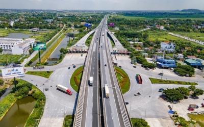 Bộ Xây dựng yêu cầu làm rõ phương án đầu tư 2 đoạn tuyến cao tốc do VEC quản lý