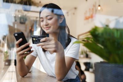 Sacombank ưu đãi 8/3 dành tặng phái đẹp 