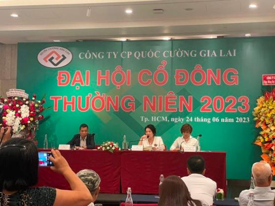 C03 đang điều tra dòng tiền 2.882 tỷ đồng của QCG có dính dáng đến Vạn Thịnh Phát hay không?